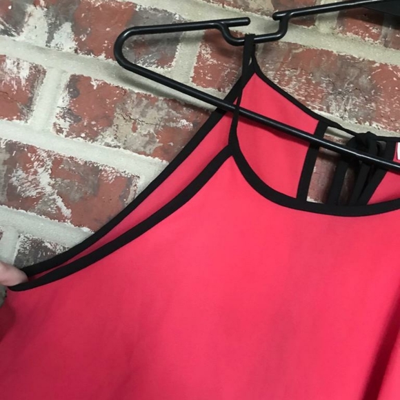 Spaghetti strap blouse - Picture 4 of 4